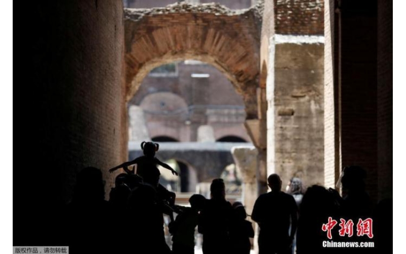 意大利一警局14人确诊被暂时关闭 150名警察被隔离