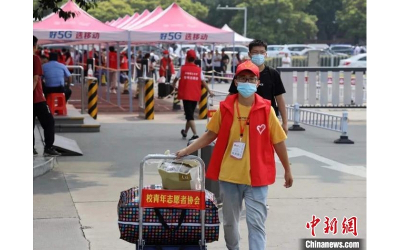 河南102万大学生返校 多所高校调整教学计划防控疫情