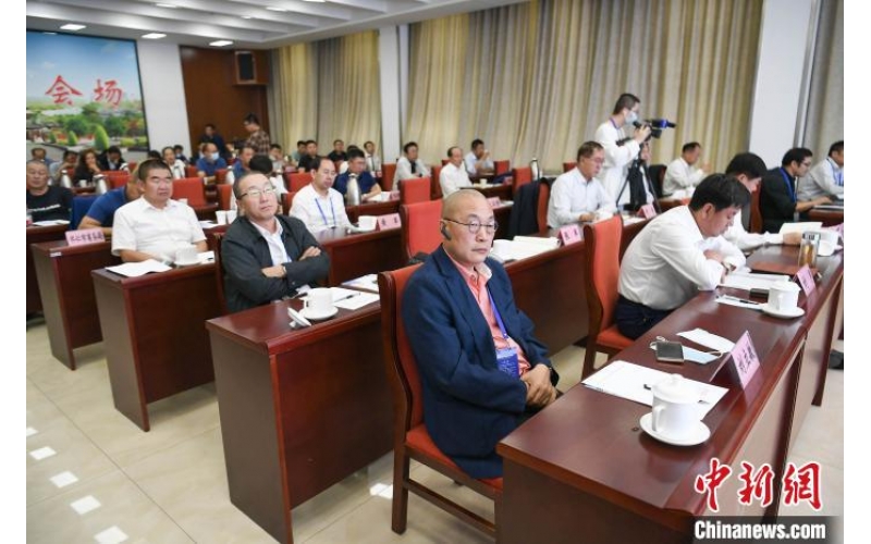 中国专家学者朔州“论”瓷：陶瓷出口新兴市场成亮点